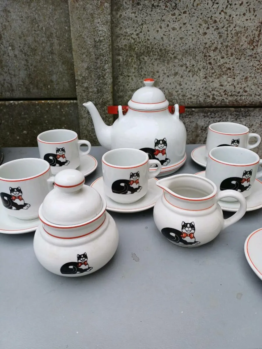 Vintage Richard Ginori Ceramic Teaset - Image 4