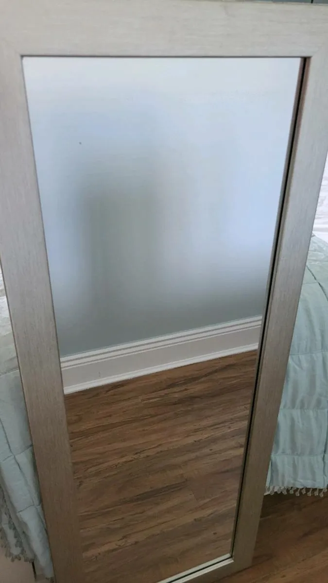 Mirror - Image 1