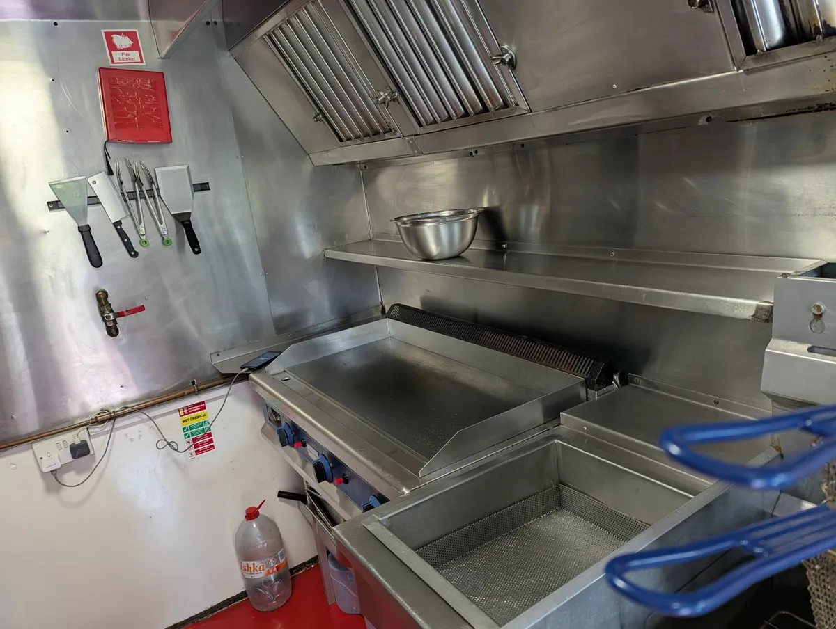 Food truck - Image 1