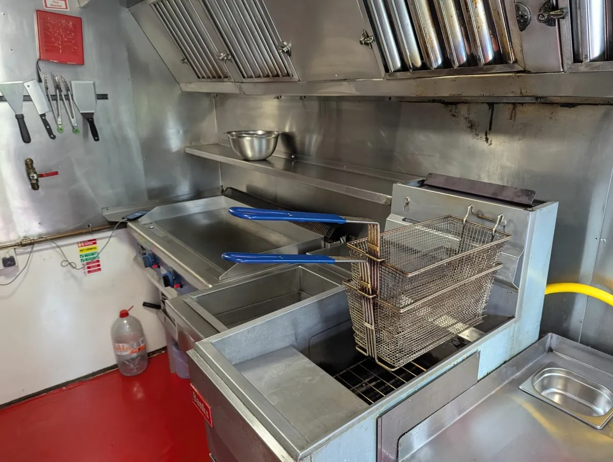 Food truck - Image 2