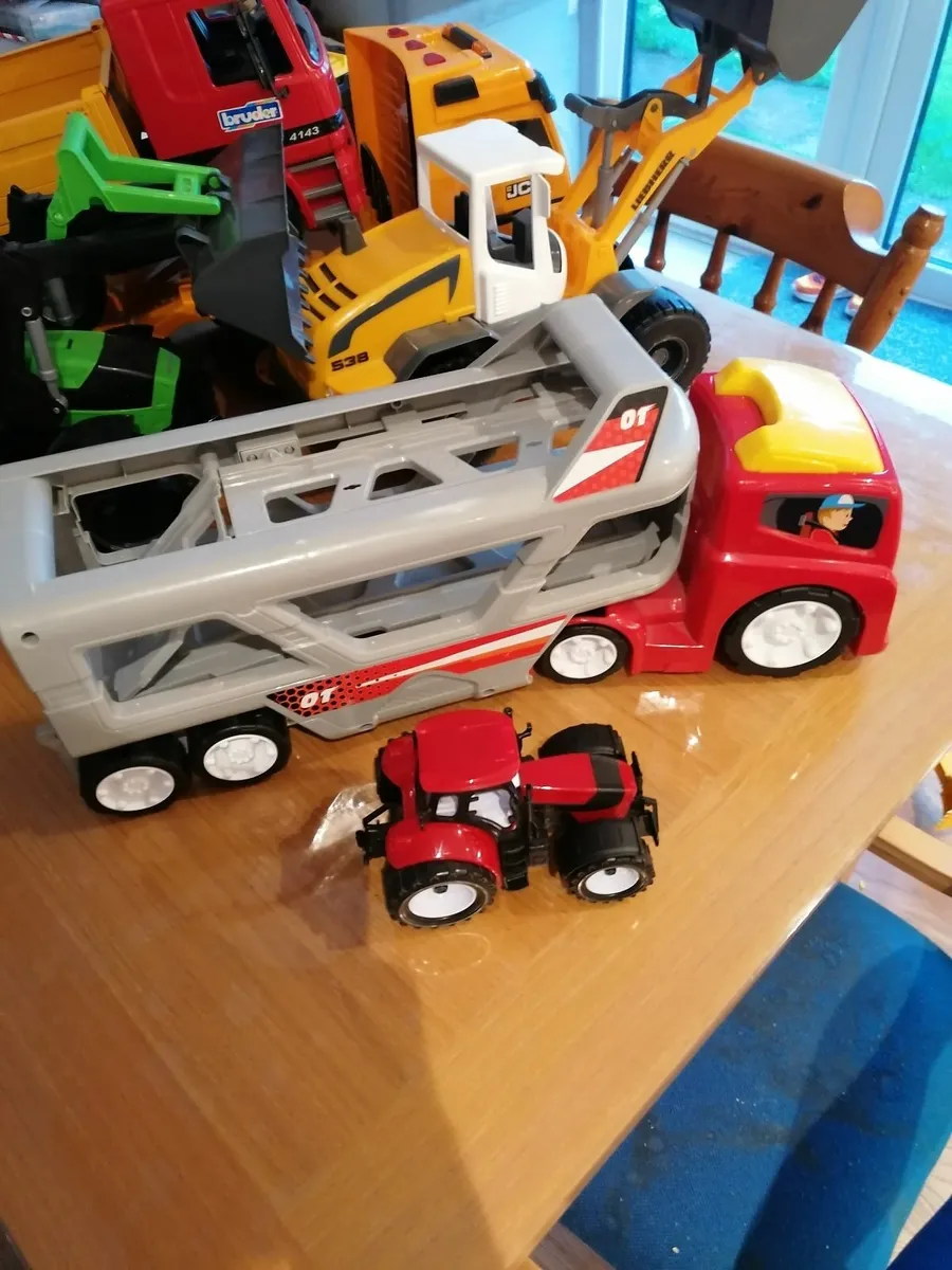 Toys - Image 3