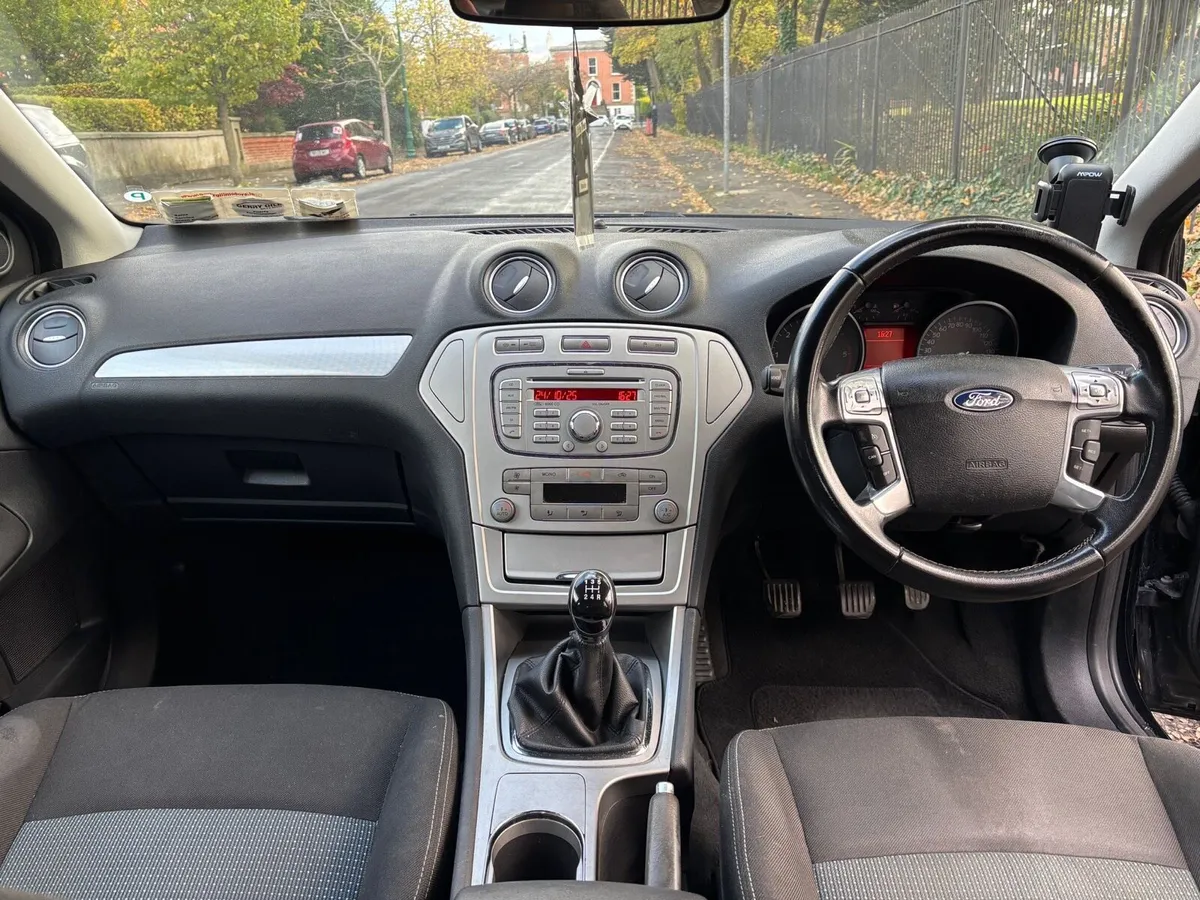 Ford mondeo - Image 4