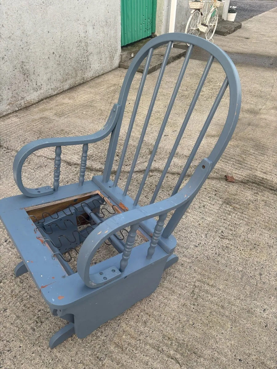 Rocking chair - Image 1