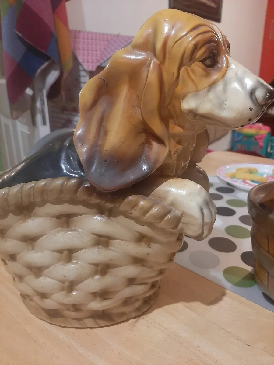 Antique dog - Image 1