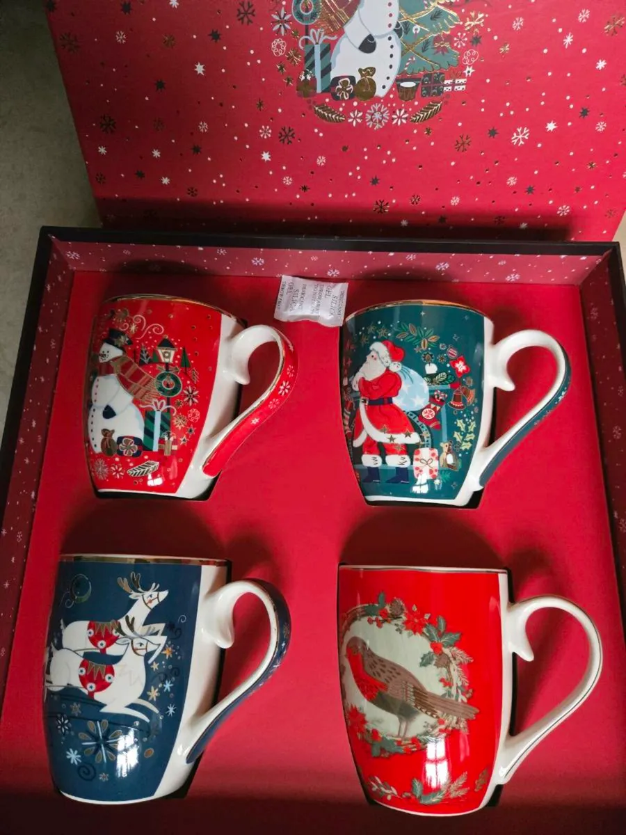 Tipperary Crystal Christmas Mug SetNew - Image 1