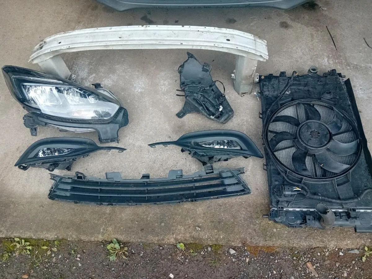 2017 Zafira Front parts