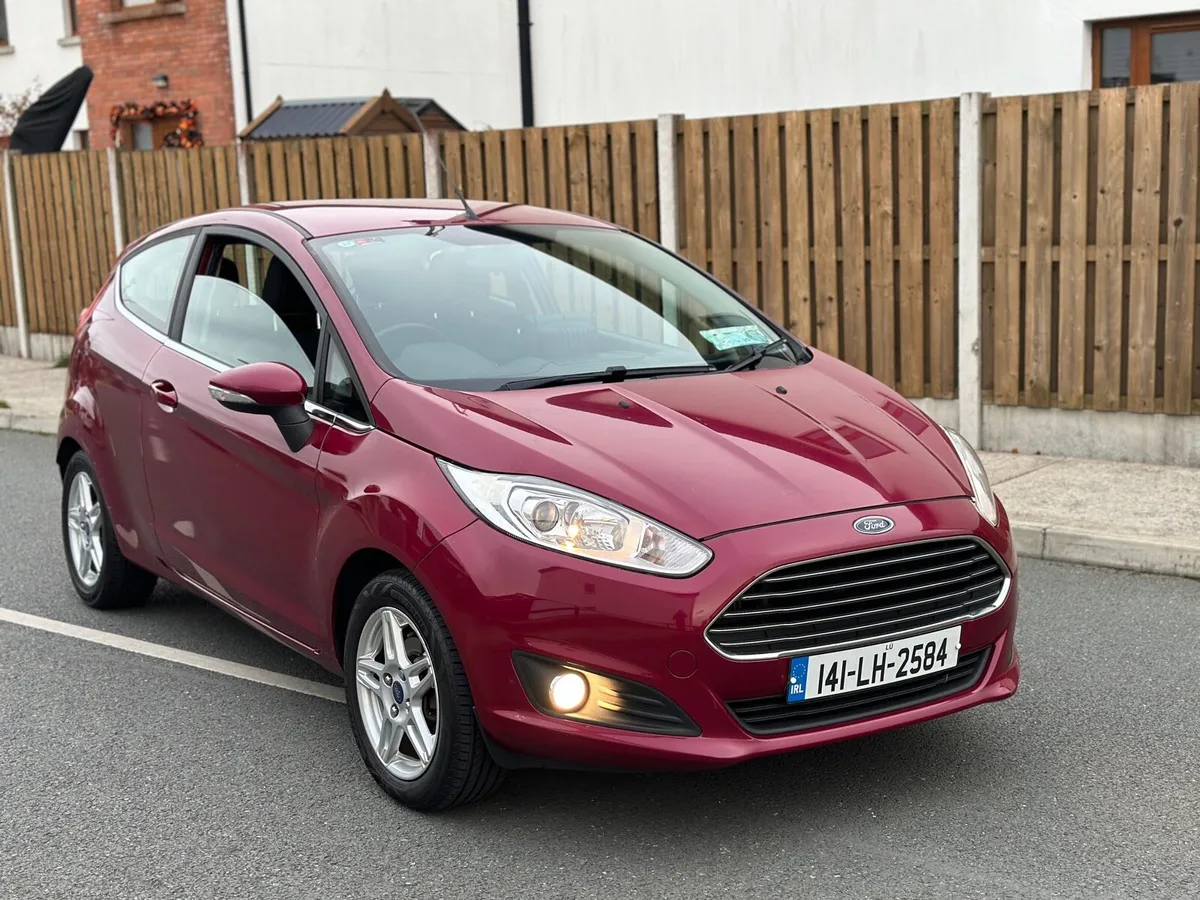 2014 Ford fiesta 1.0 petrol zetec low kms with nct - Image 3