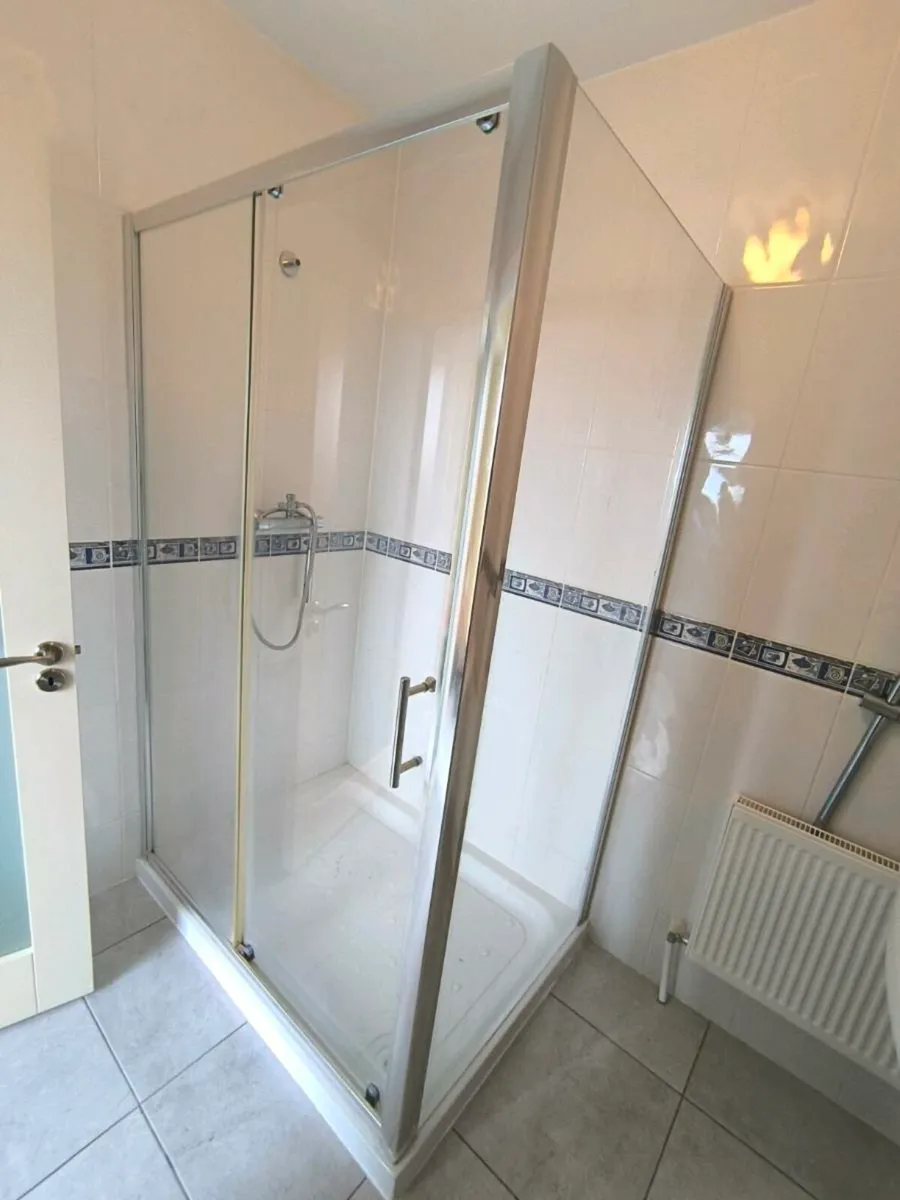 Sanitary facilities - Image 1
