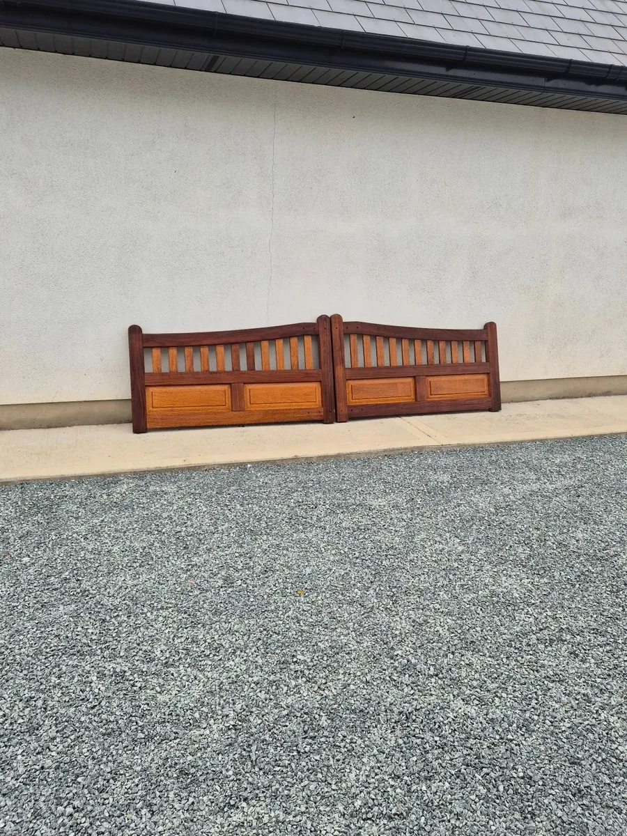 Gates - Image 4