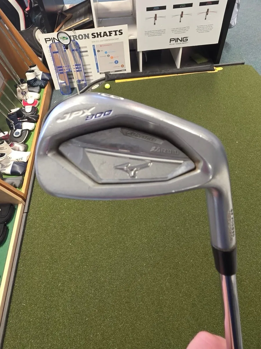 Mizuno Jpx 800 Forged Irons - Image 1
