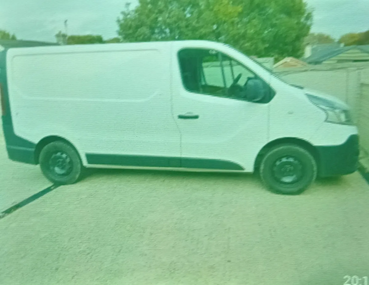 Renault Trafic 2015 - Image 2