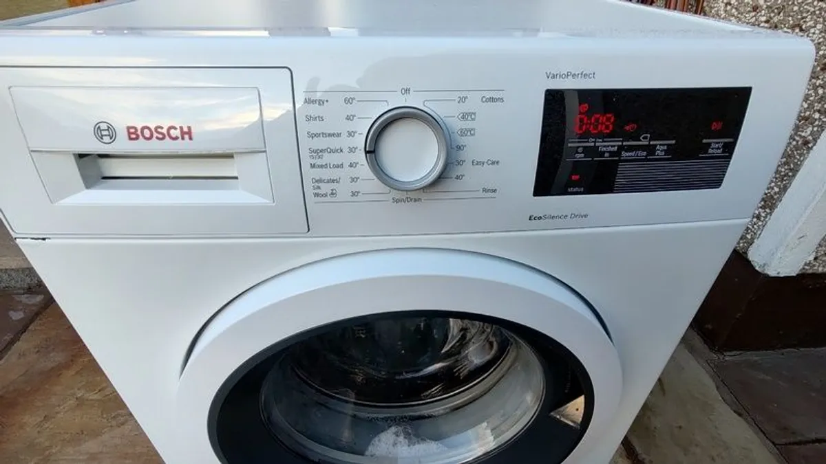 Bosch Series 6 - 9kg 1400 RPM Washing Machine. - Image 1