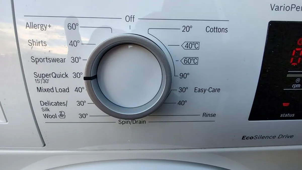 Bosch Series 6 - 9kg 1400 RPM Washing Machine. - Image 3