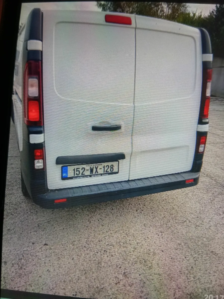 Renault Trafic 2015 - Image 1
