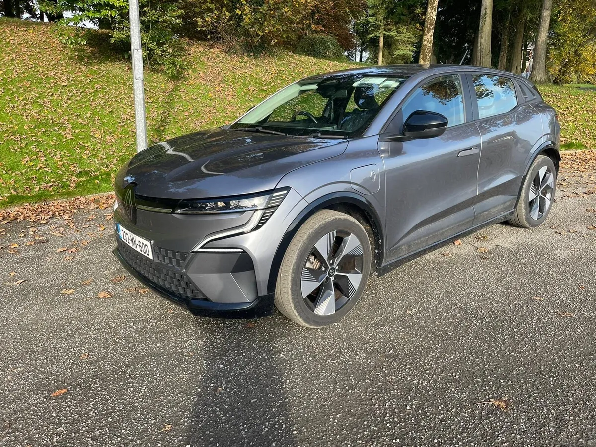 2023 Renault Megane Electric - Image 3