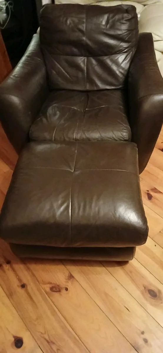 CORNER SOFA WITH CHAIR AND FOOTSTOOL - Image 4