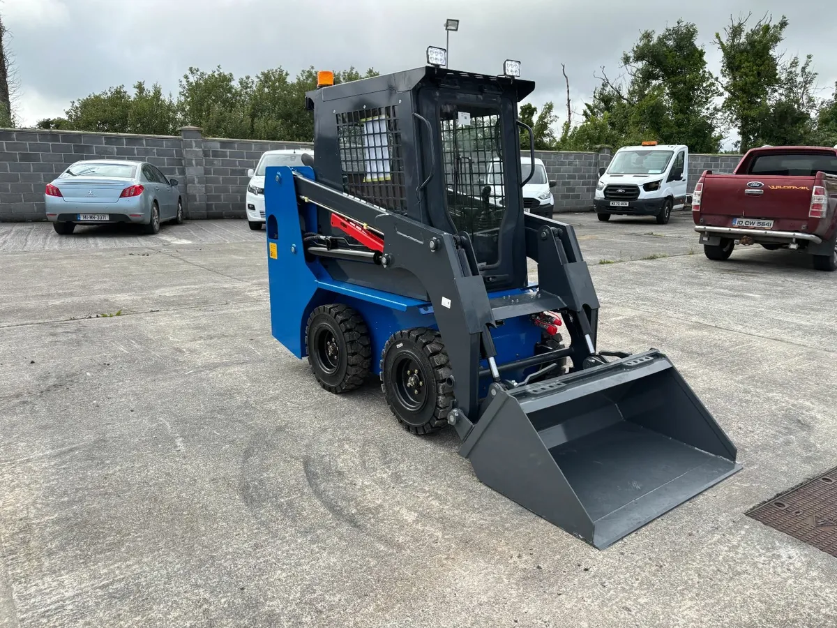 Kubota Powered Rippa RS07... Skid Steer... - Image 1