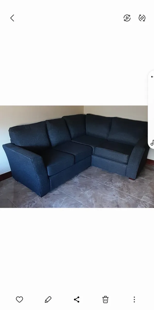 Black corner sofa & footstool - Image 1