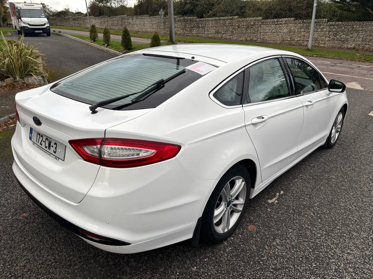 172 FORD MONDEO TITANIUM - Image 2