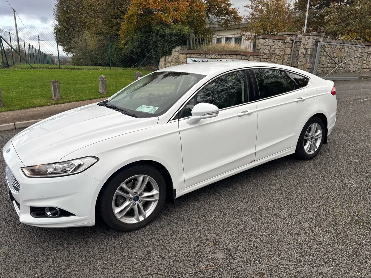 172 FORD MONDEO TITANIUM - Image 4