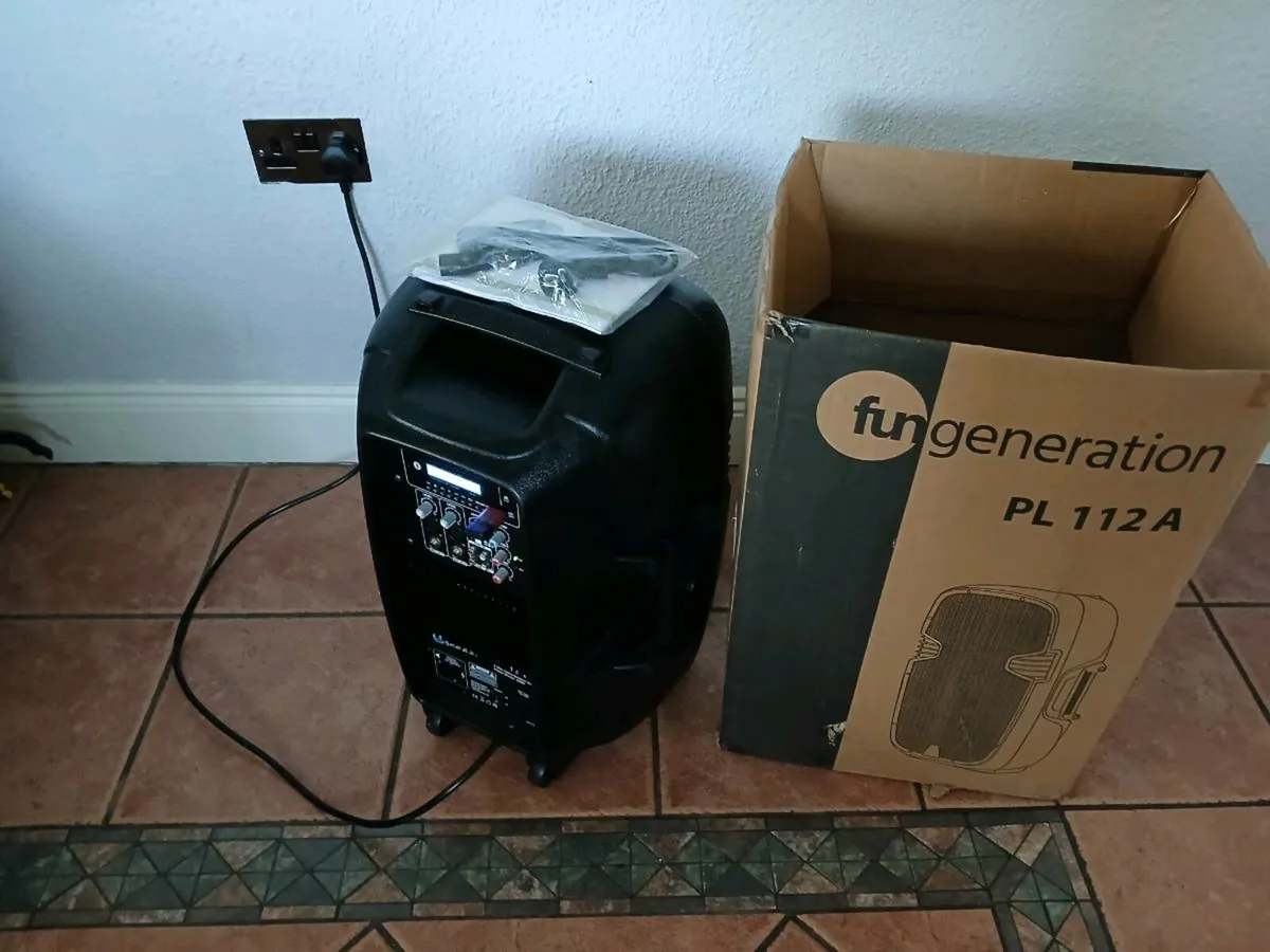 BLUETOOTH SPEAKER FOR SALE €50 - Image 2