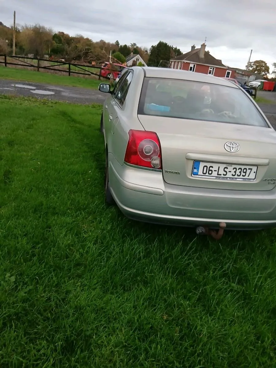 Toyota Avensis - Image 4