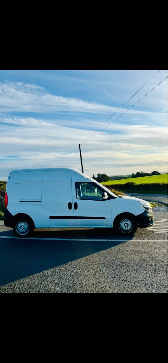 Fiat doblo 161 high roof 13 months doe 46k miles - Image 2