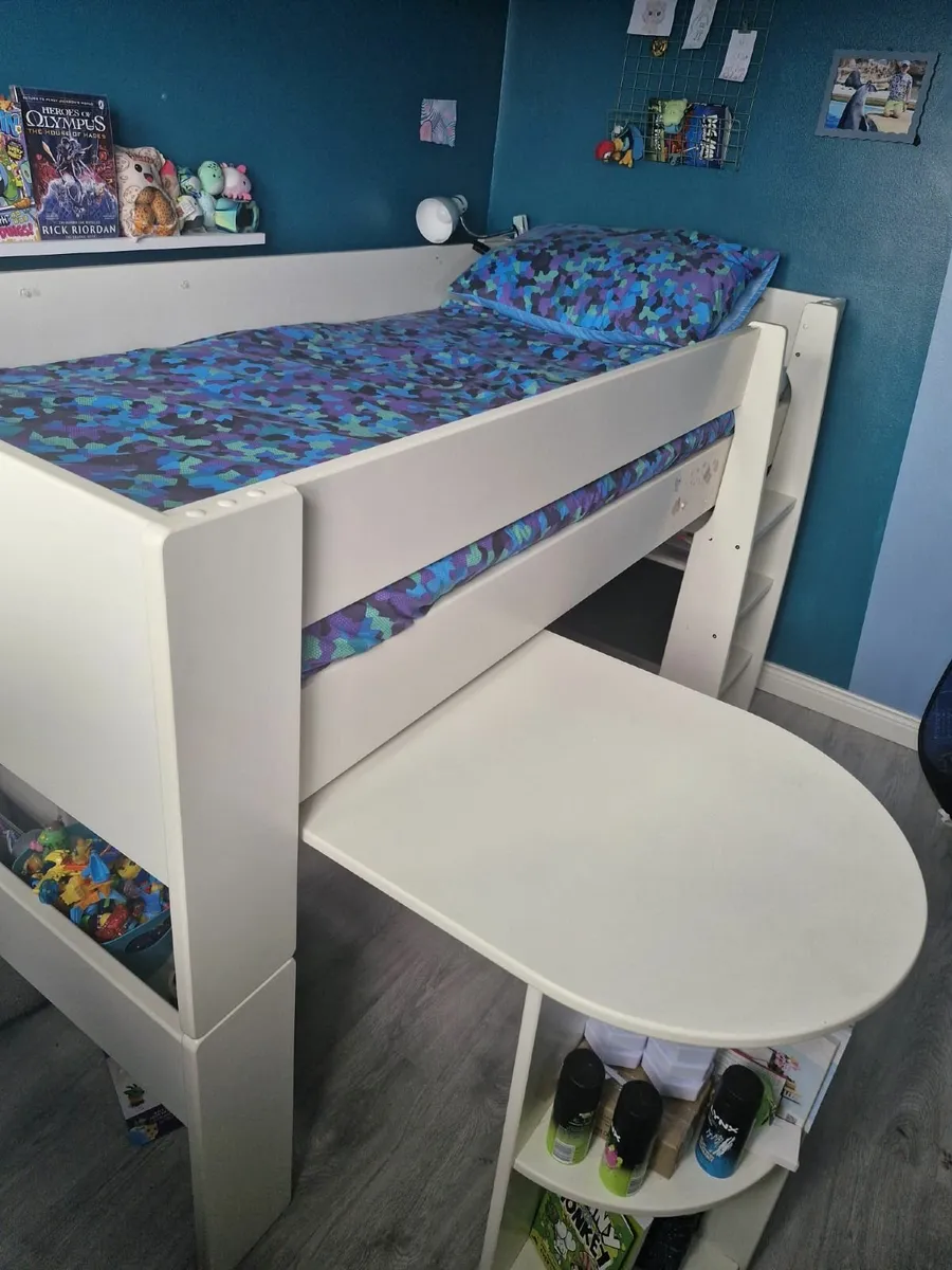 Cabin bed with pull out desk - Image 3