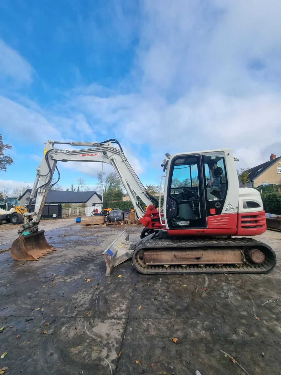 2018 TAKEUCHI TB290 - Image 1