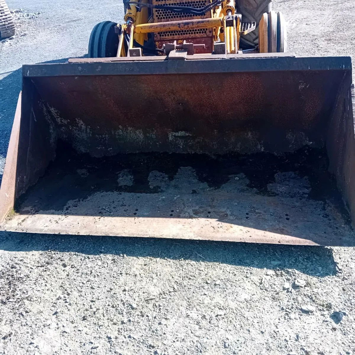 Loader bucket link box digger tractor etc - Image 1