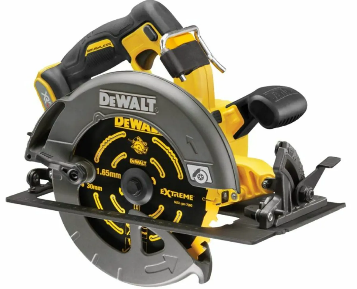 DeWalt DCS578T2 54V Circular Saw 190mm Kit - Image 2
