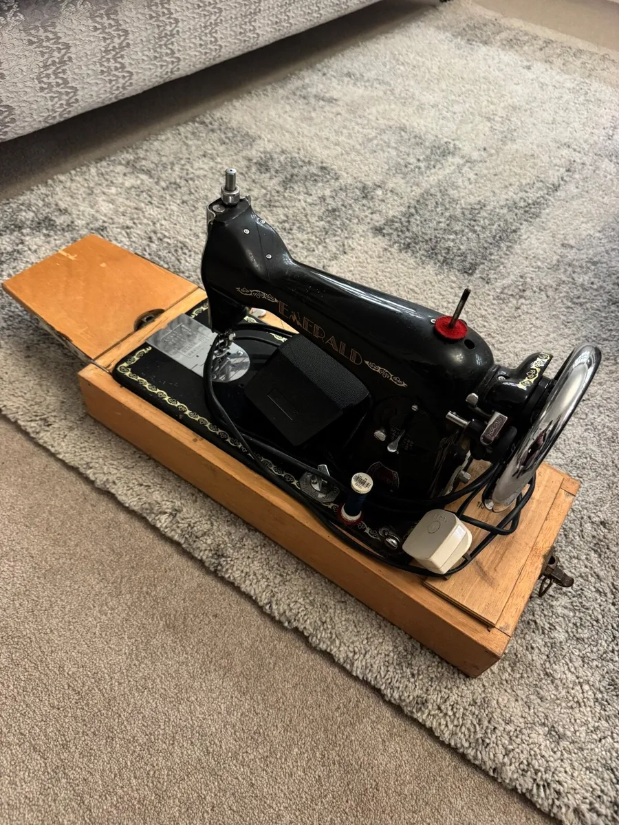 Electric Sewing Machine - Image 1
