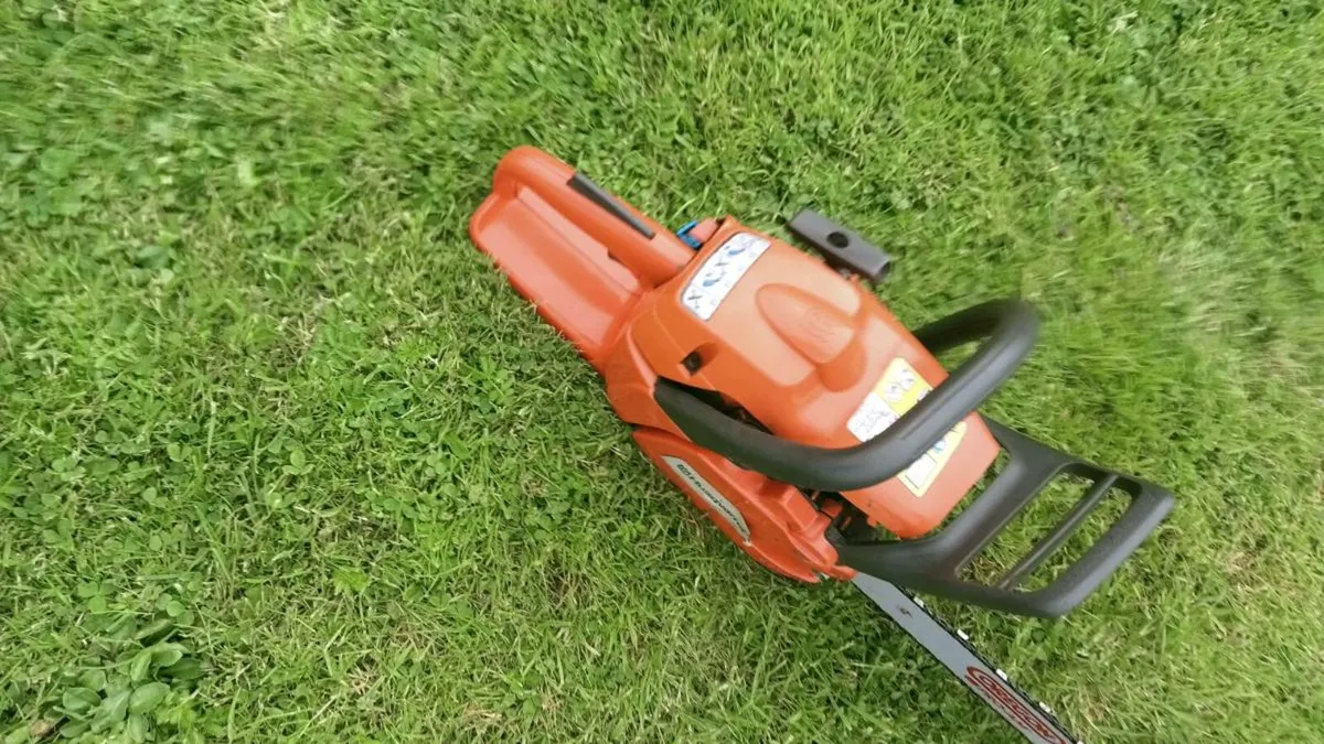 Husqvarna 236 - Image 3