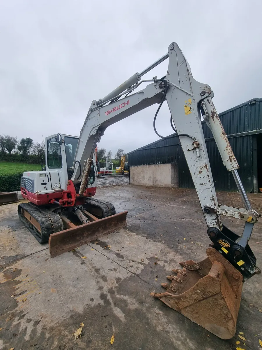2013 TAKEUCHI TB250 - Image 2
