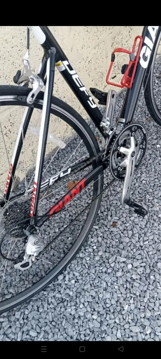 GIANT DEFY RACER BIKE - Image 3
