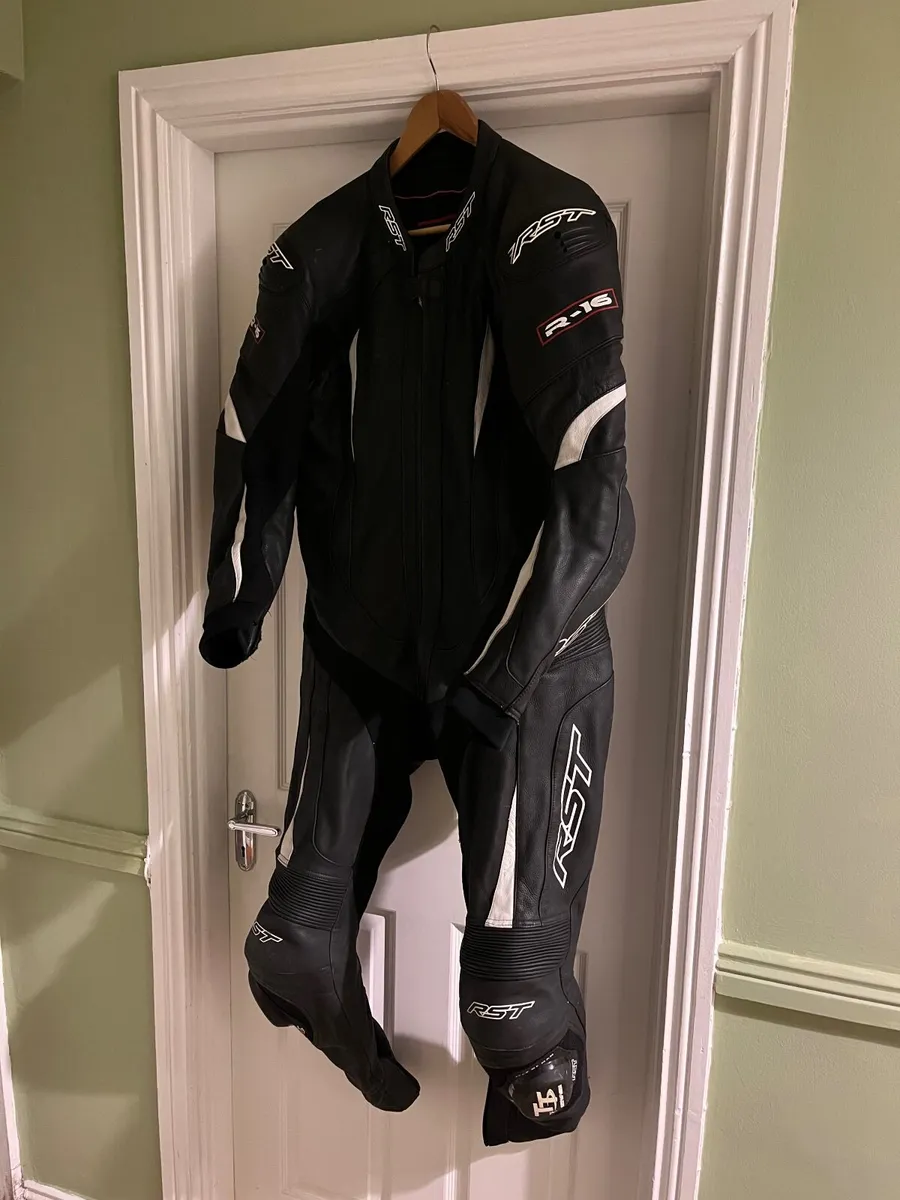 Motorcycle One piece suit - Image 1