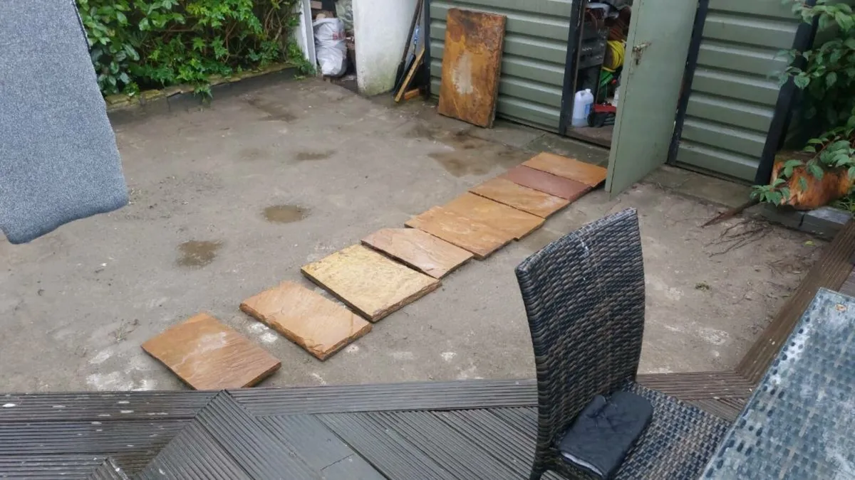 sandstone paving - Image 2
