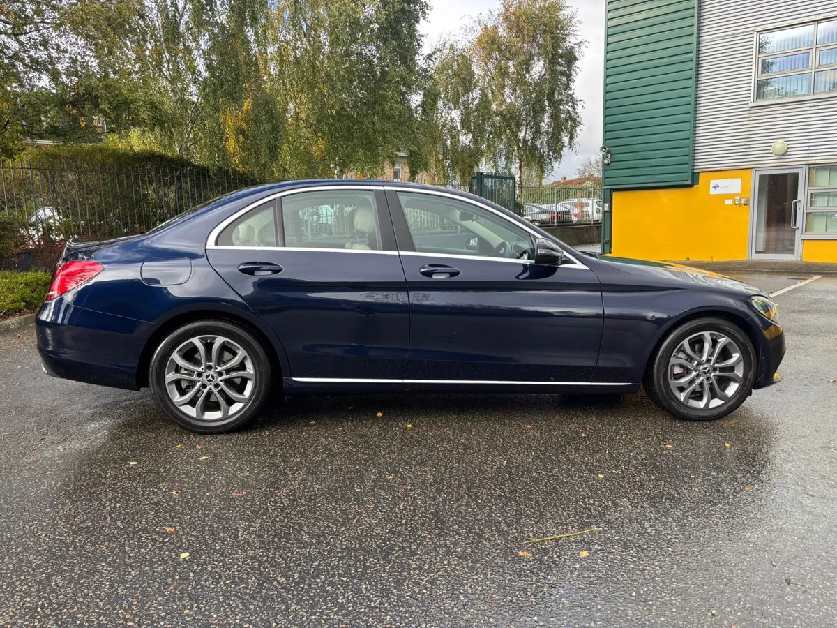Mercedes-Benz C180 Avantgarde 1.6 Petrol Auto - Image 2