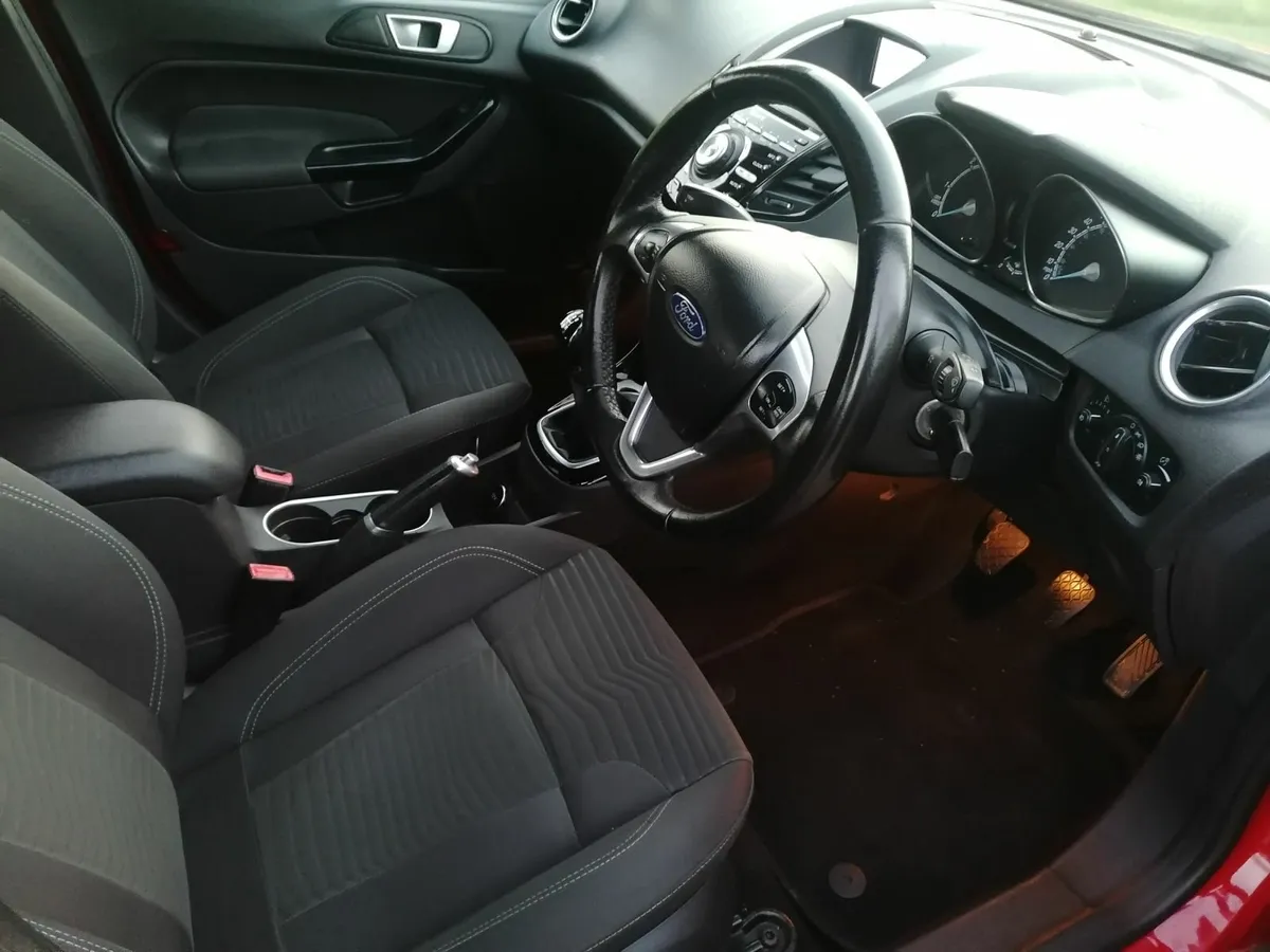 Ford Fiesta 2014 - Image 4