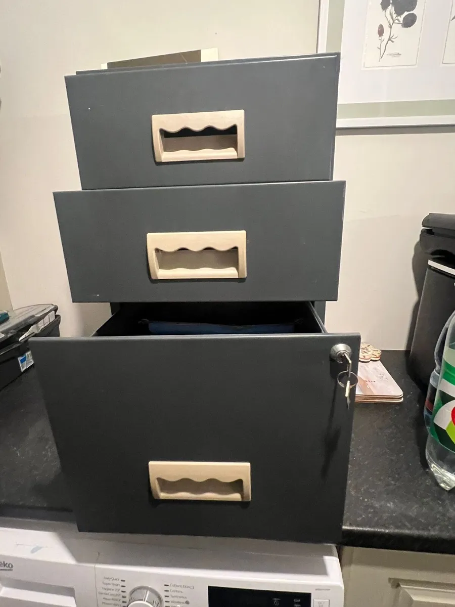 Filing Cabinet - Image 2