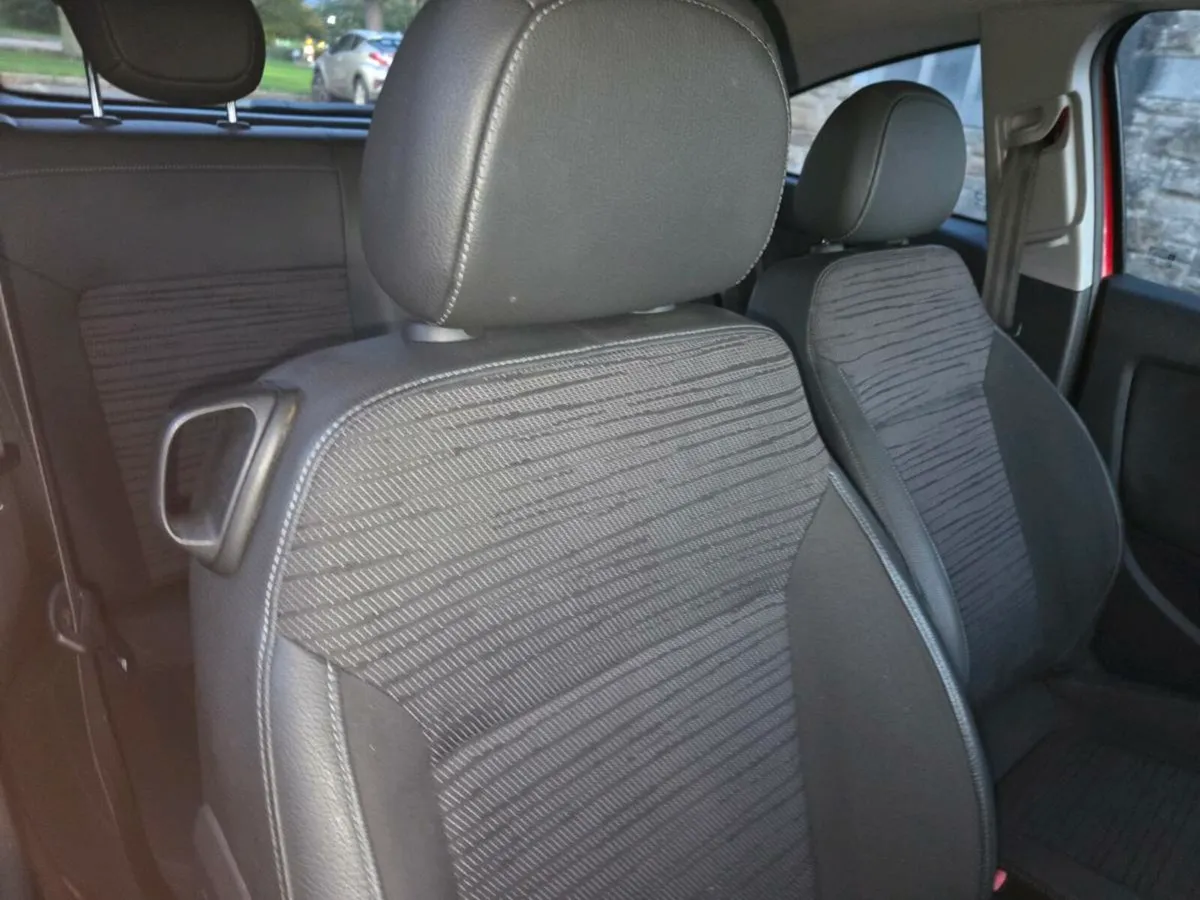 14 vauxhall corsa 1l tax new nct - Image 2