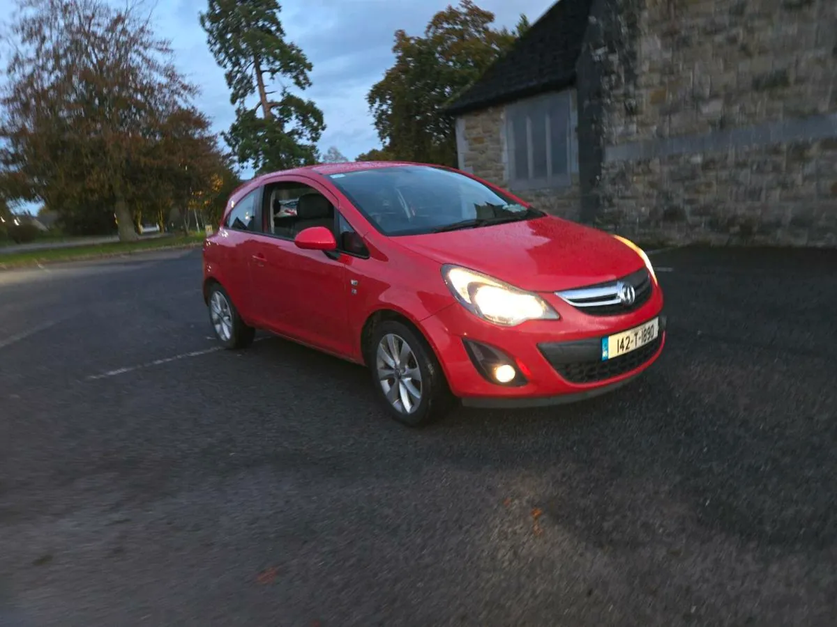 14 vauxhall corsa 1l tax new nct - Image 1