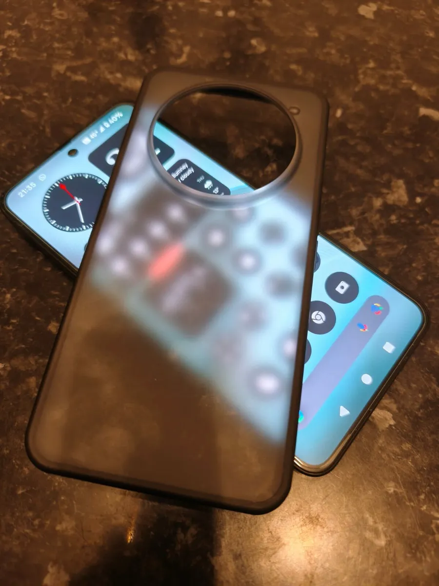 Nothing Phone 3a Pro - Image 3