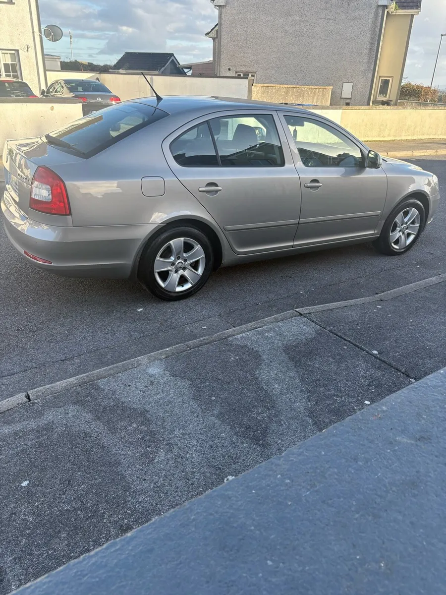 Skoda Octavia 1.6 tdi automatic - Image 2