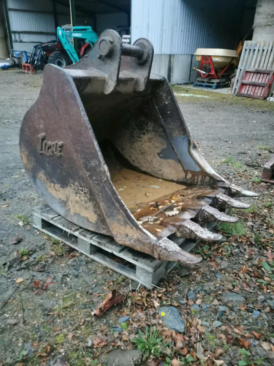 Digger Buckets - Image 1