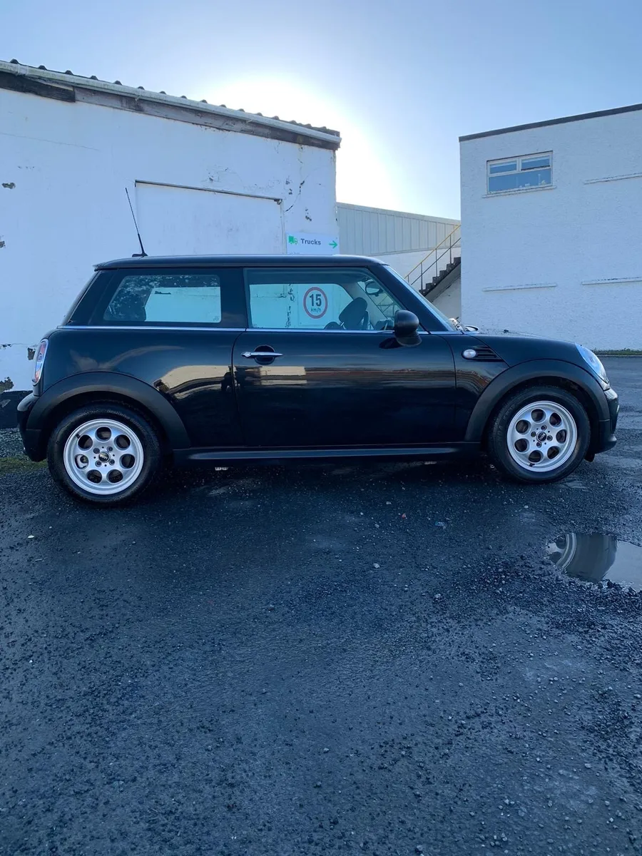 2012 Mini Cooper 1.6 petrol - Image 2