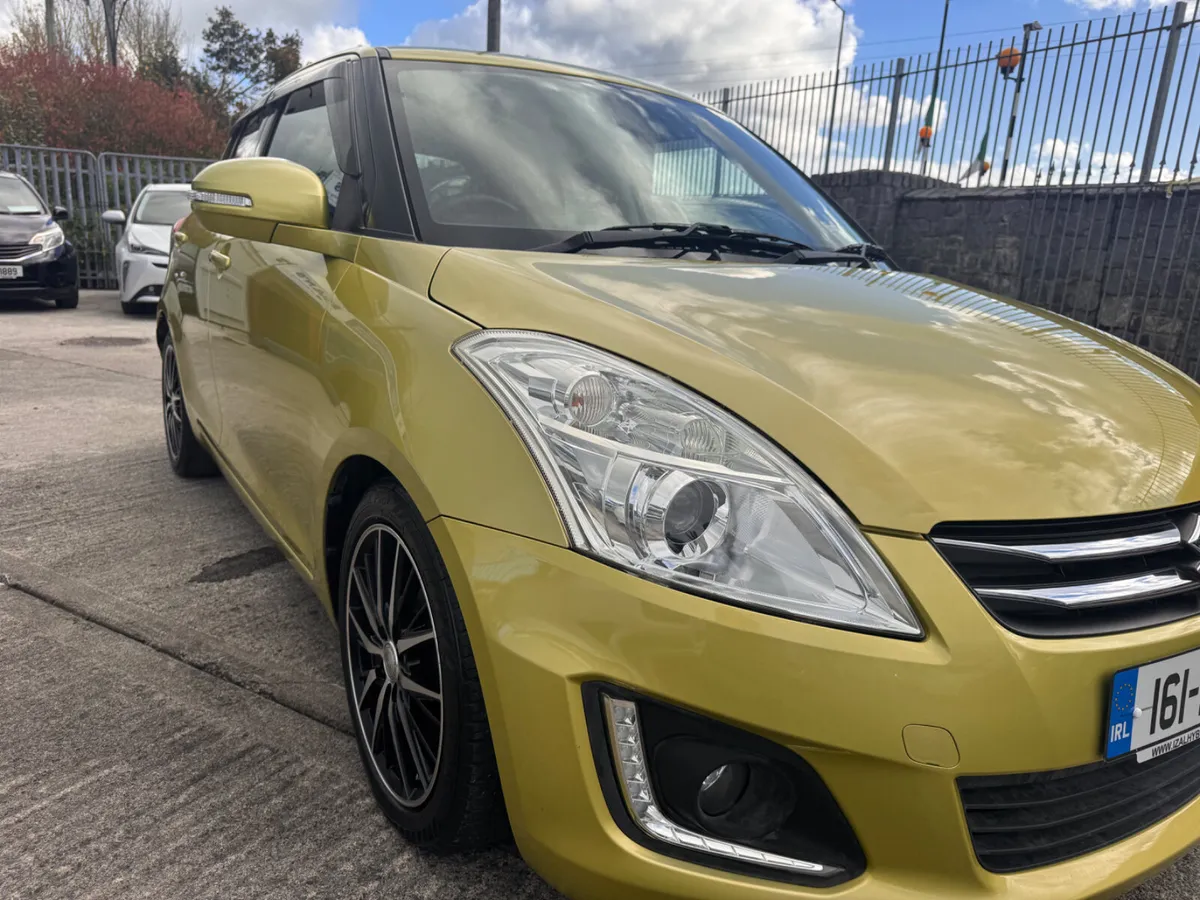 Suzuki Swift 2016 | Green | 92,000 km - Image 1