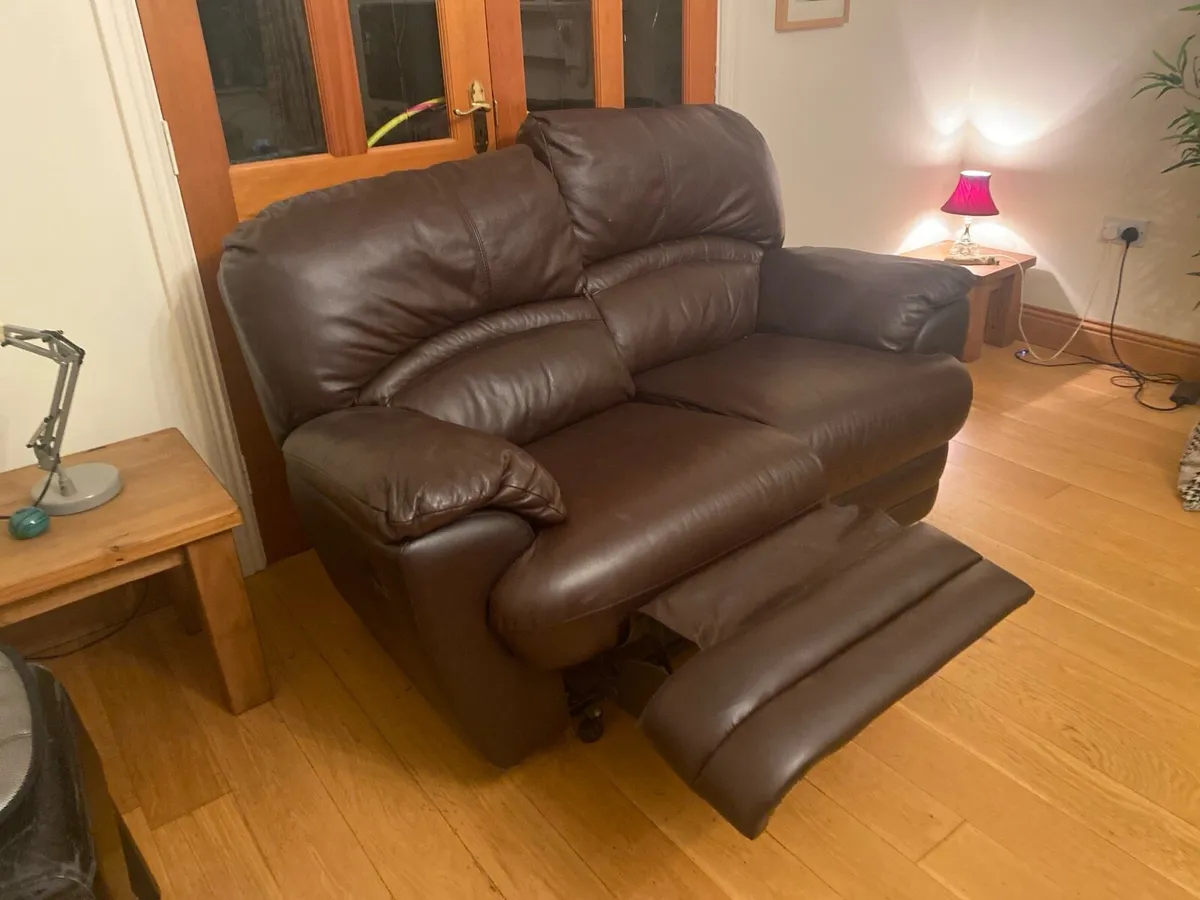 Recliner sofa