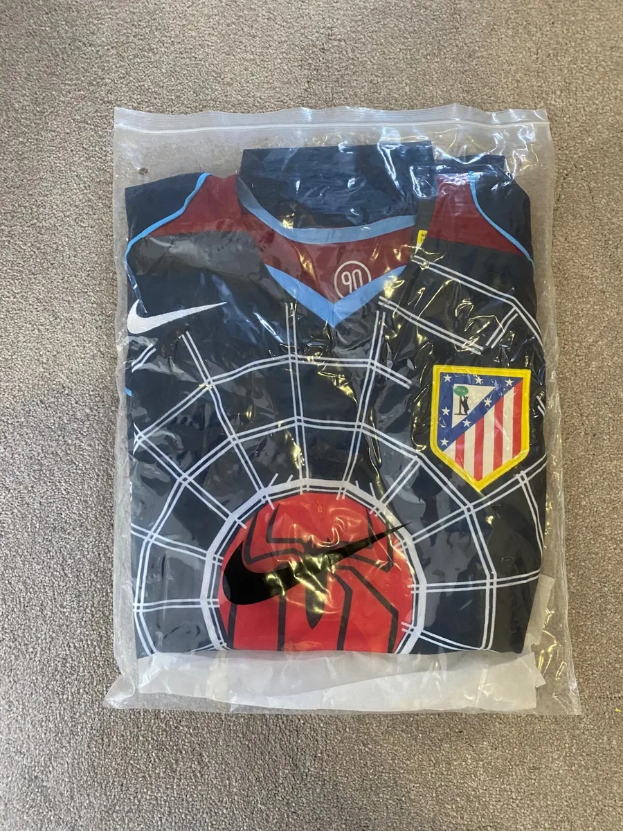 Atletico Vintage 2004/05 Away - Image 3