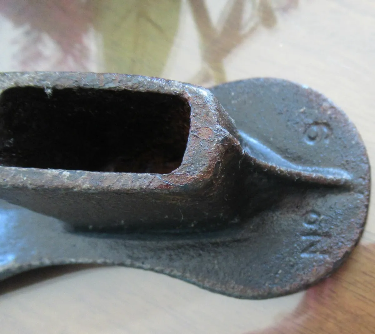 antique shoe cobbler anvil cottage pub vintage - Image 3
